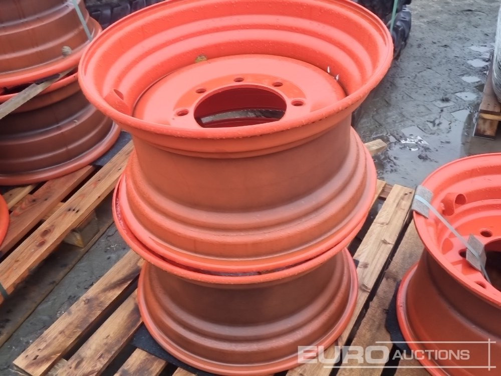 Unused Wacker Neuson Rim (2 of) - Pneu: photos 1 Unused Wacker Neuson Rim (2 of) - Pneu: photos 1