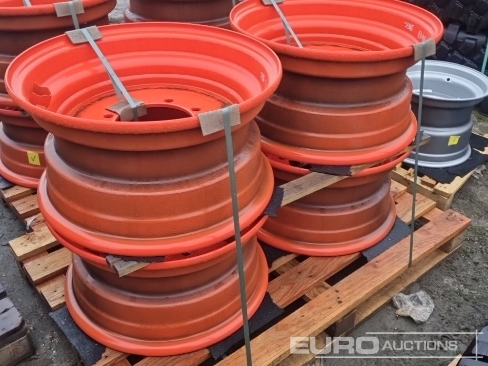 Unused Wacker Neuson Rim (4 of) - Pneu: photos 4 Unused Wacker Neuson Rim (4 of) - Pneu: photos 4