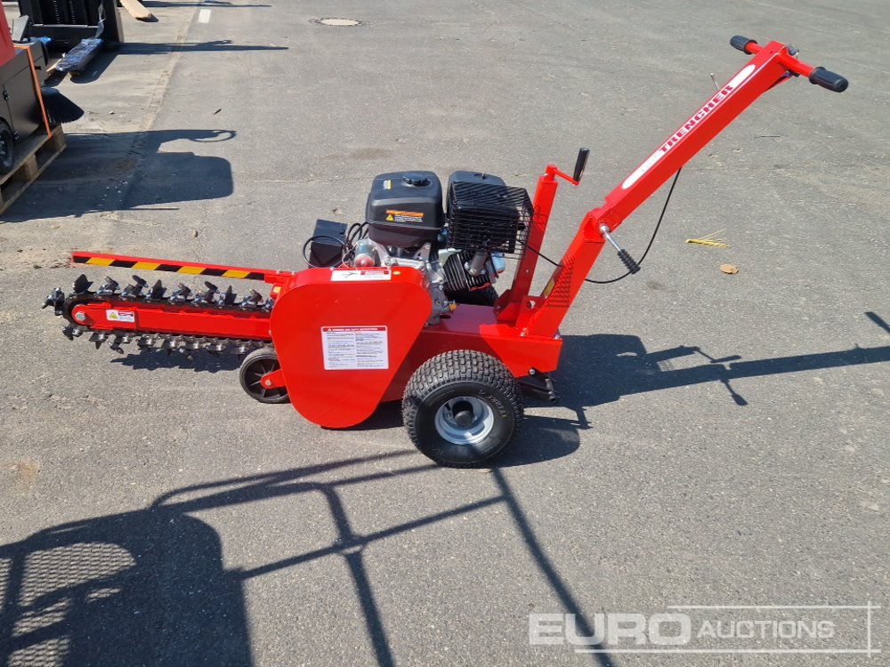 Unused Walk Behind Trencher - Trancheuse: photos 2 Unused Walk Behind Trencher - Trancheuse: photos 2