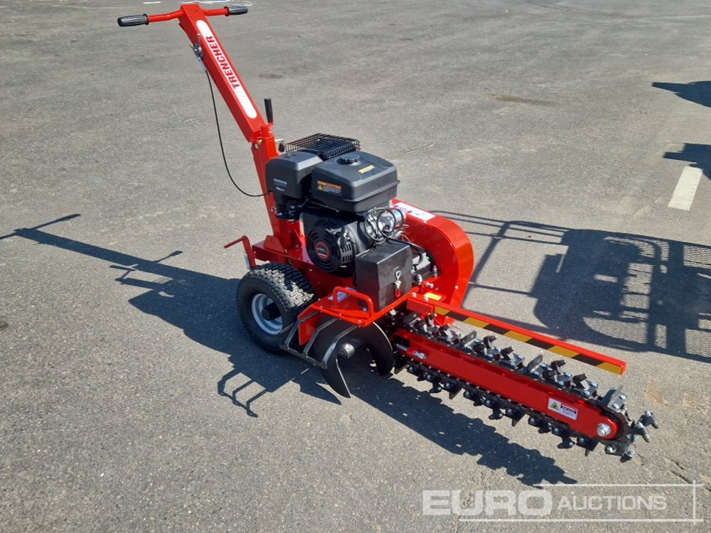 Unused Walk Behind Trencher - Trancheuse: photos 5 Unused Walk Behind Trencher - Trancheuse: photos 5