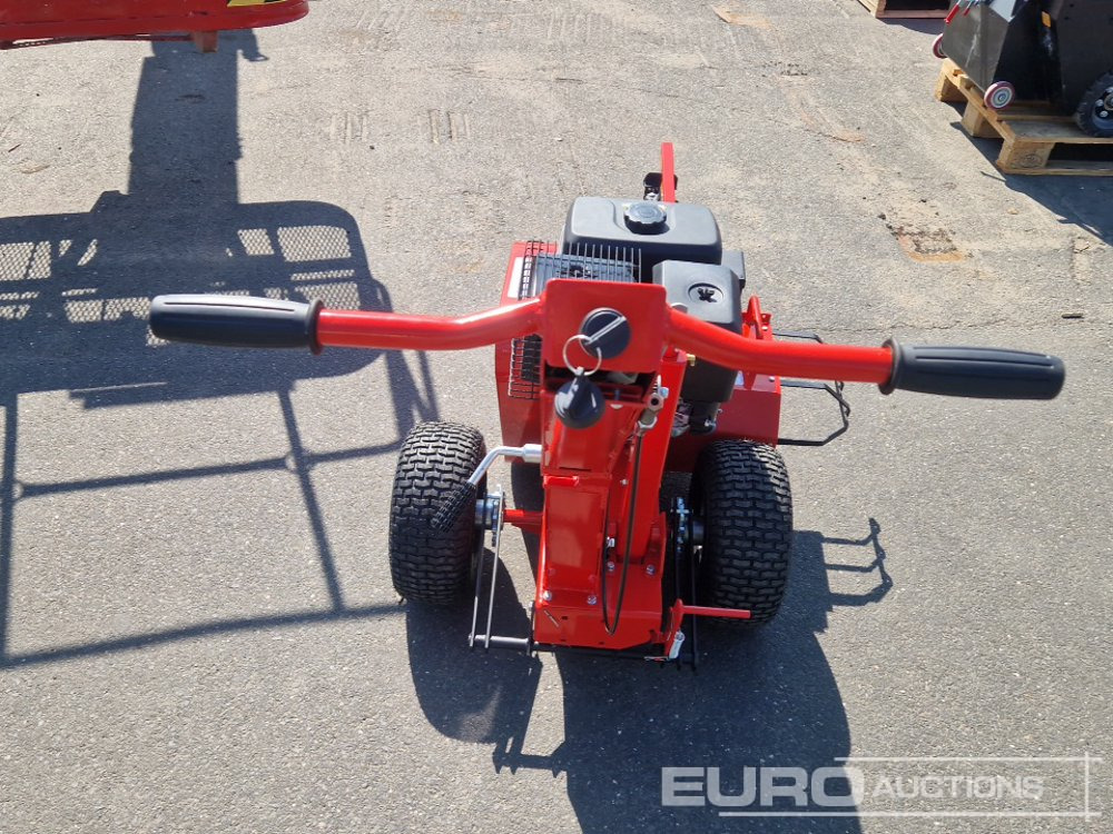 Unused Walk Behind Trencher - Trancheuse: photos 3 Unused Walk Behind Trencher - Trancheuse: photos 3