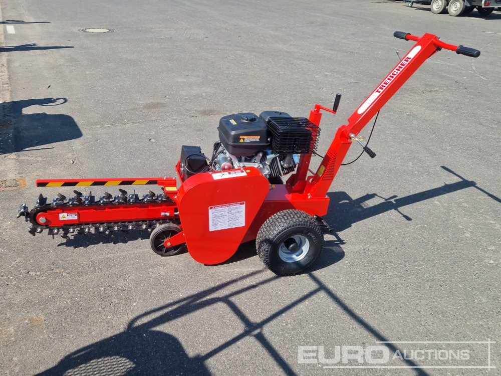 Unused Walk Behind Trencher - Trancheuse: photos 1 Unused Walk Behind Trencher - Trancheuse: photos 1