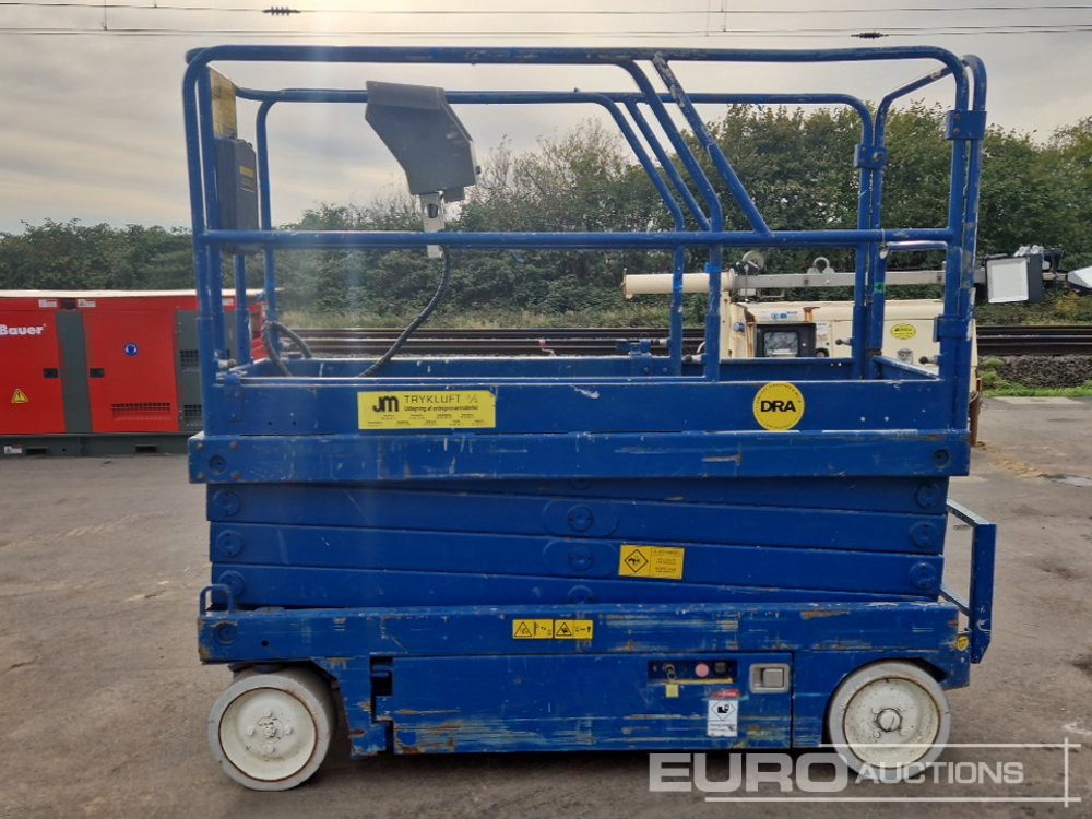 Up-Right Electric Scissor Lift - Nacelle: photos 2 Up-Right Electric Scissor Lift - Nacelle: photos 2