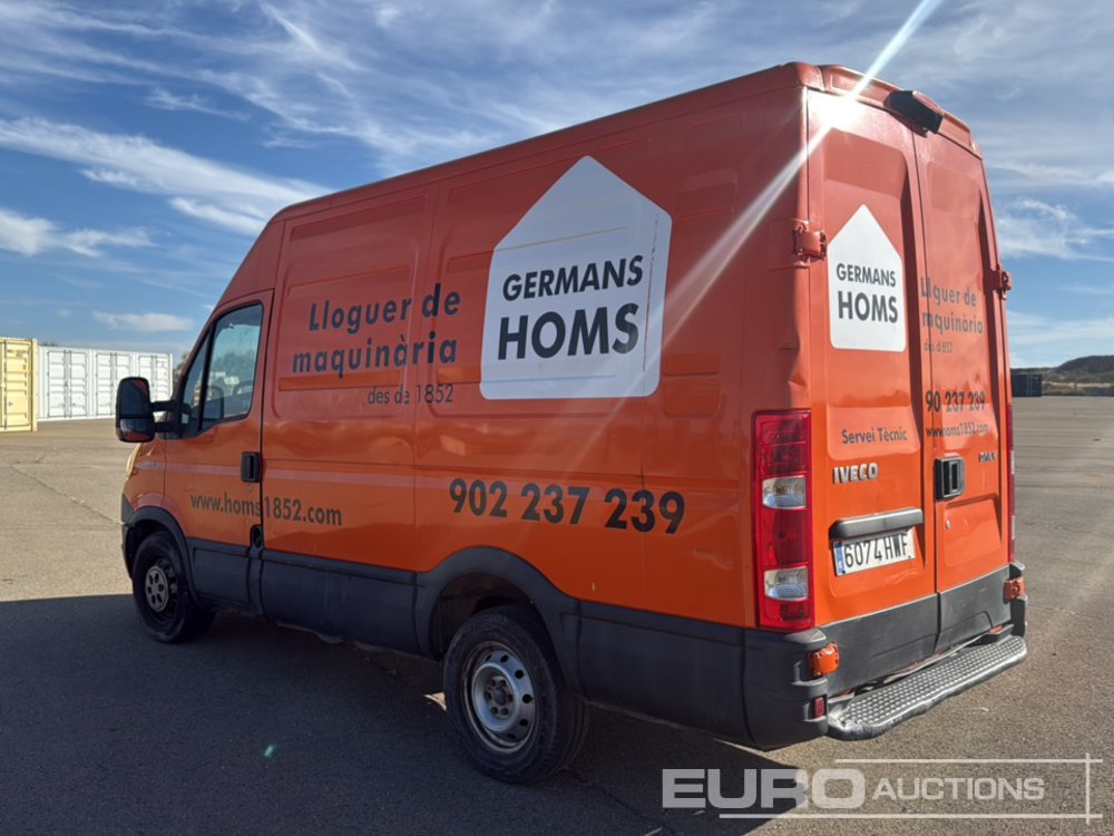 2014 Iveco Daily 35 S13 - Fourgon utilitaire: photos 3 2014 Iveco Daily 35 S13 - Fourgon utilitaire: photos 3
