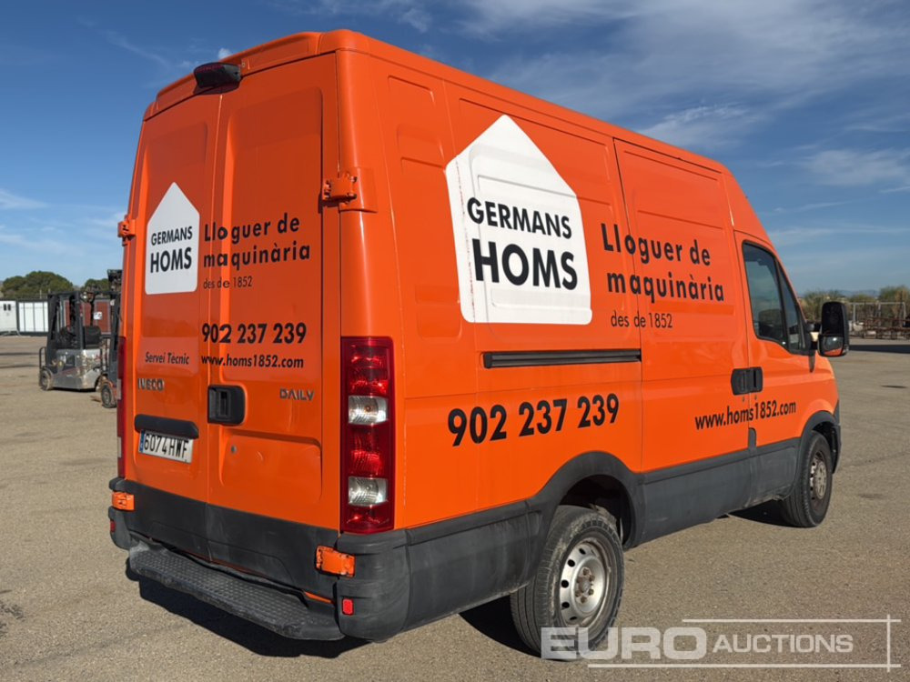 2014 Iveco Daily 35 S13 - Fourgon utilitaire: photos 5 2014 Iveco Daily 35 S13 - Fourgon utilitaire: photos 5