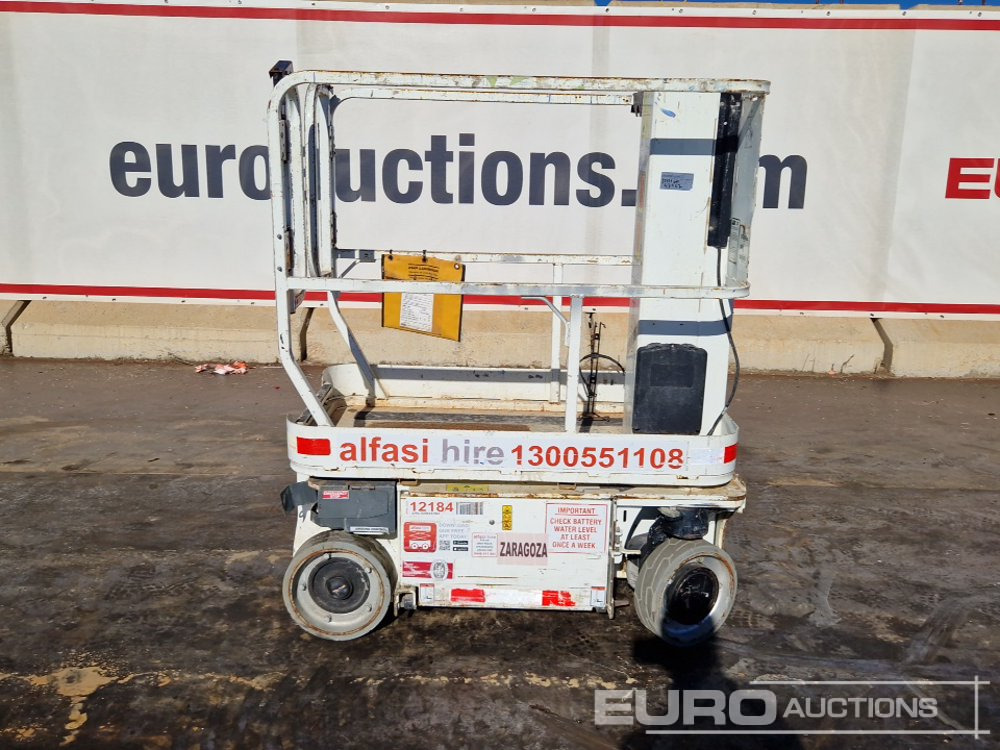 2015 JLG 1230ES - Nacelle: photos 2 2015 JLG 1230ES - Nacelle: photos 2