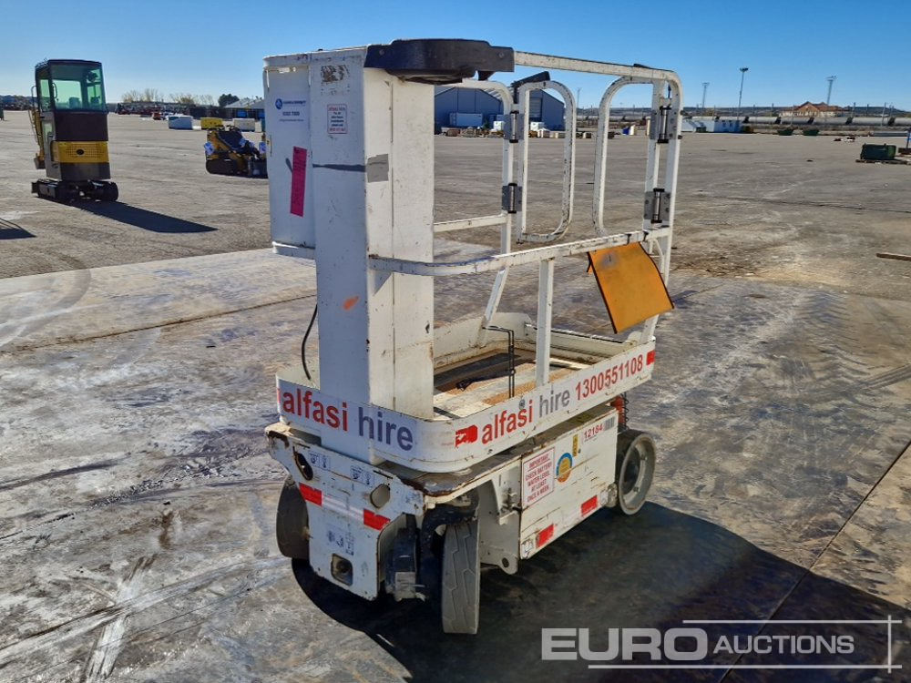 2015 JLG 1230ES - Nacelle: photos 5 2015 JLG 1230ES - Nacelle: photos 5