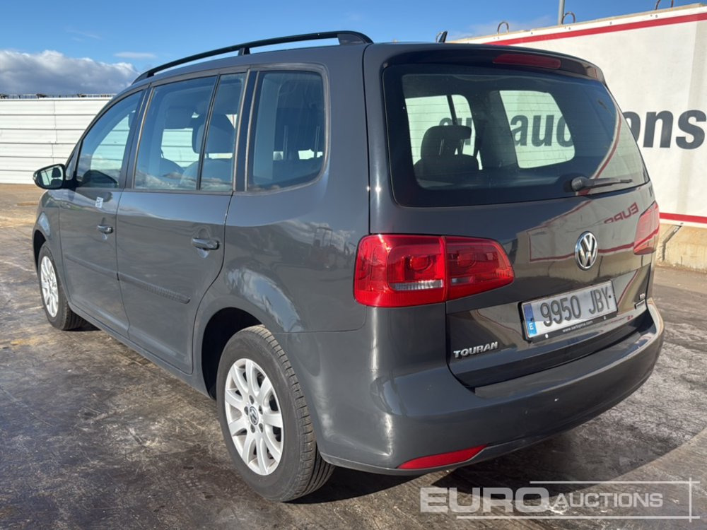 2015 Volkswagen Touran - Voiture: photos 3 2015 Volkswagen Touran - Voiture: photos 3