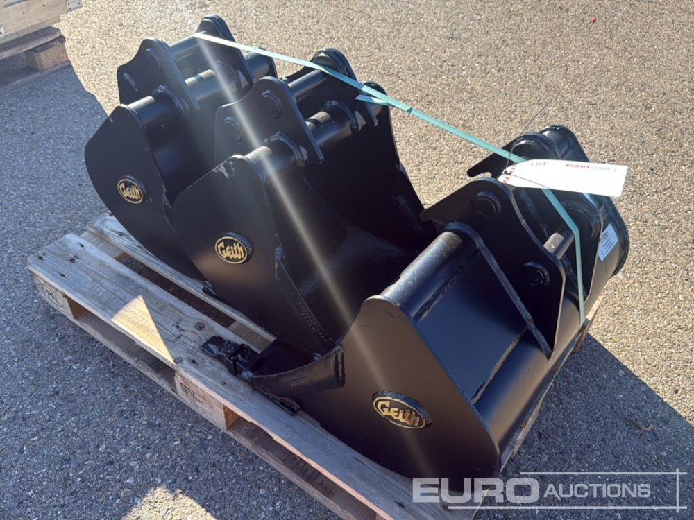 Geith Digging Bucket H03-0450-11071 to suit MCR1009 (S/Ns 1166011, 1166012) (2 of), Bucket H03-0450-11072 to Suit MCR1009 (S/N 1166034) - Godet: photos 4 Geith Digging Bucket H03-0450-11071 to suit MCR1009 (S/Ns 1166011, 1166012) (2 of), Bucket H03-0450-11072 to Suit MCR1009 (S/N 1166034) - Godet: photos 4