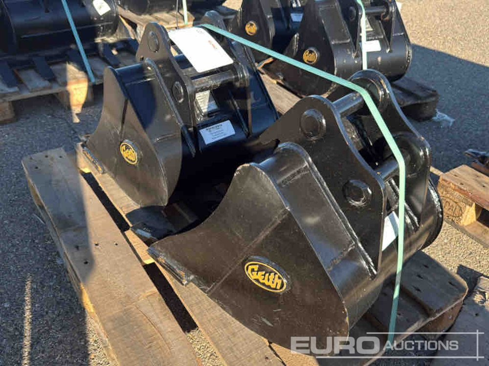 Geith Digging Bucket H03-0450-11404 to suit MCR1009 (S/Ns 1175041, 1175042) (2 of) - Godet: photos 3 Geith Digging Bucket H03-0450-11404 to suit MCR1009 (S/Ns 1175041, 1175042) (2 of) - Godet: photos 3