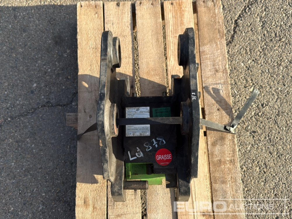 Geith Manual Coupler 35mm Pin to suit 3.5 Ton Excavator / Enganche Rápido de 35mm Pasador para Excavadora de 3.5 Ton - Attache rapide: photos 5 Geith Manual Coupler 35mm Pin to suit 3.5 Ton Excavator / Enganche Rápido de 35mm Pasador para Excavadora de 3.5 Ton - Attache rapide: photos 5