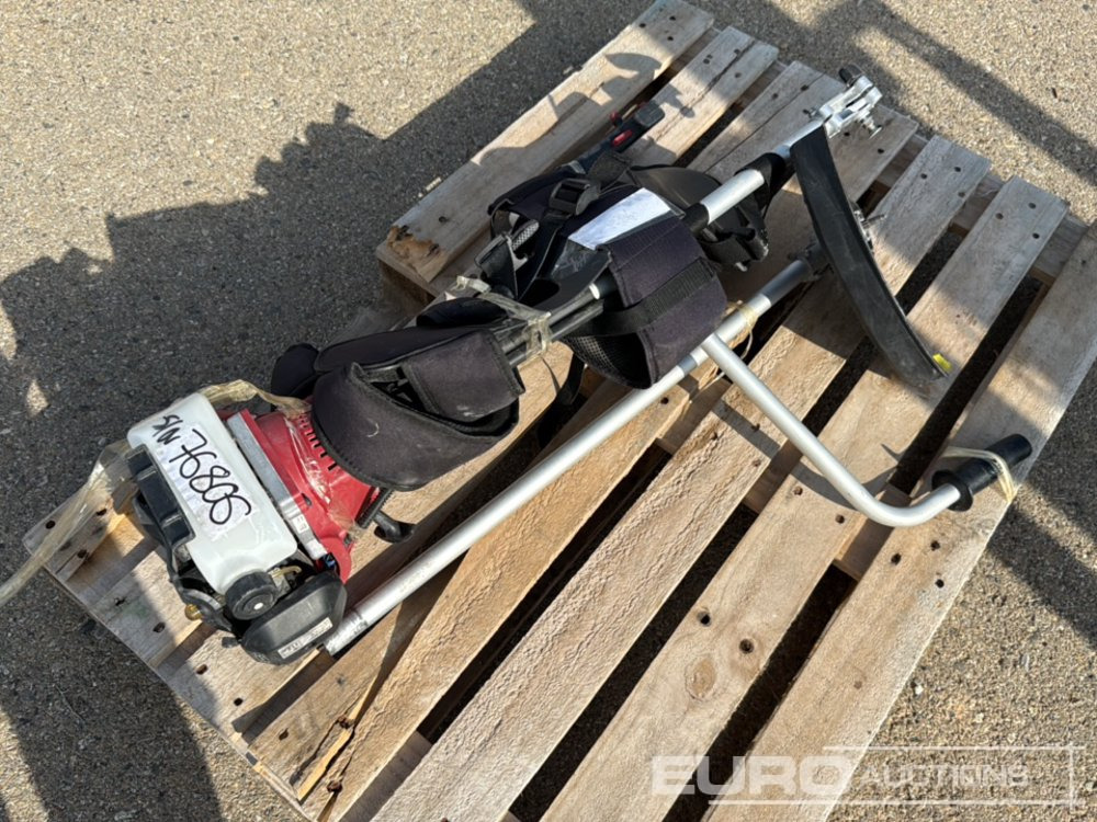 Hurricane HBFI 75-1 - Matériel de chantier: photos 2 Hurricane HBFI 75-1 - Matériel de chantier: photos 2