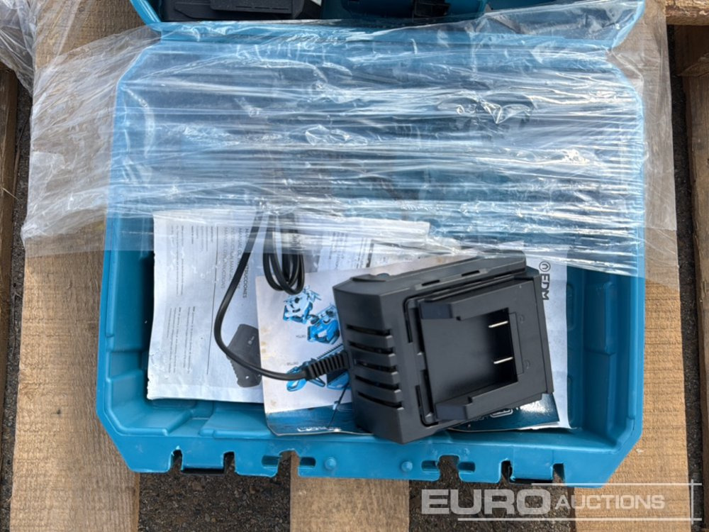 Koma Cordless Jig saw - Équipement de garage: photos 5 Koma Cordless Jig saw - Équipement de garage: photos 5