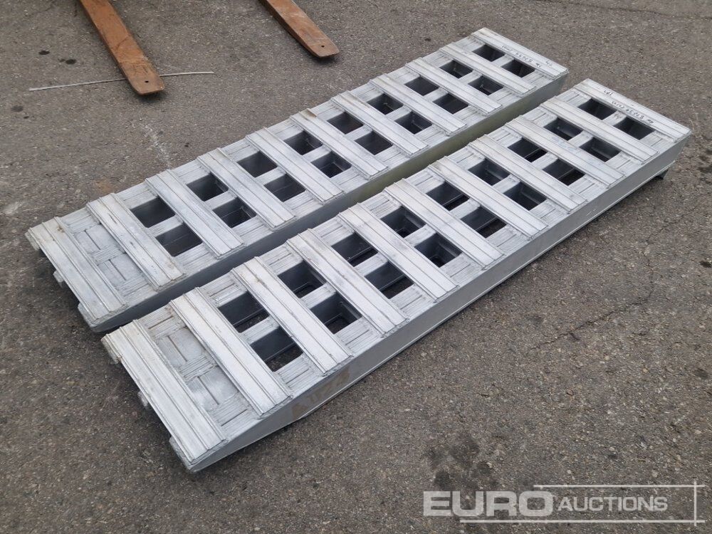 Loading Ramps - Matériel de chantier: photos 3 Loading Ramps - Matériel de chantier: photos 3