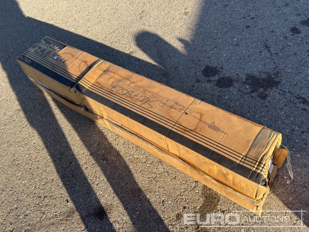 Makita sl7000 - Matériel de chantier: photos 3 Makita sl7000 - Matériel de chantier: photos 3