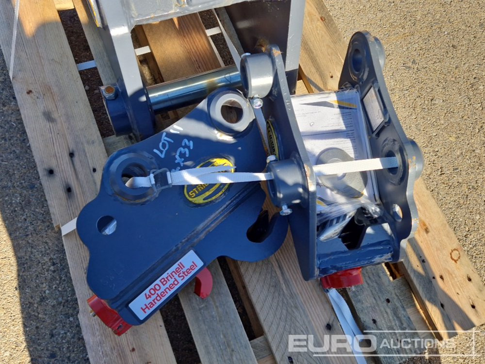 Strickland Set of Quick Coupler & Ripper - Ripper: photos 5 Strickland Set of Quick Coupler & Ripper - Ripper: photos 5