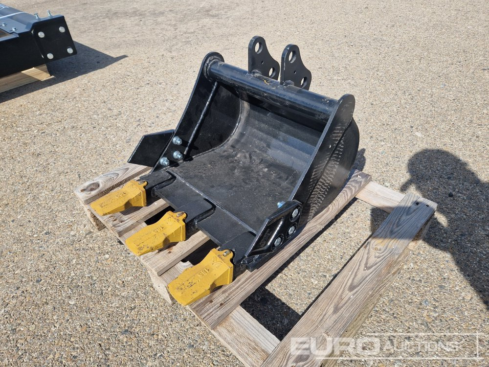 Unused 2025 Captok 17" Digging Bucket to suit Excavator / Cazo para Mini Cargadora - Godet: photos 2 Unused 2025 Captok 17" Digging Bucket to suit Excavator / Cazo para Mini Cargadora - Godet: photos 2