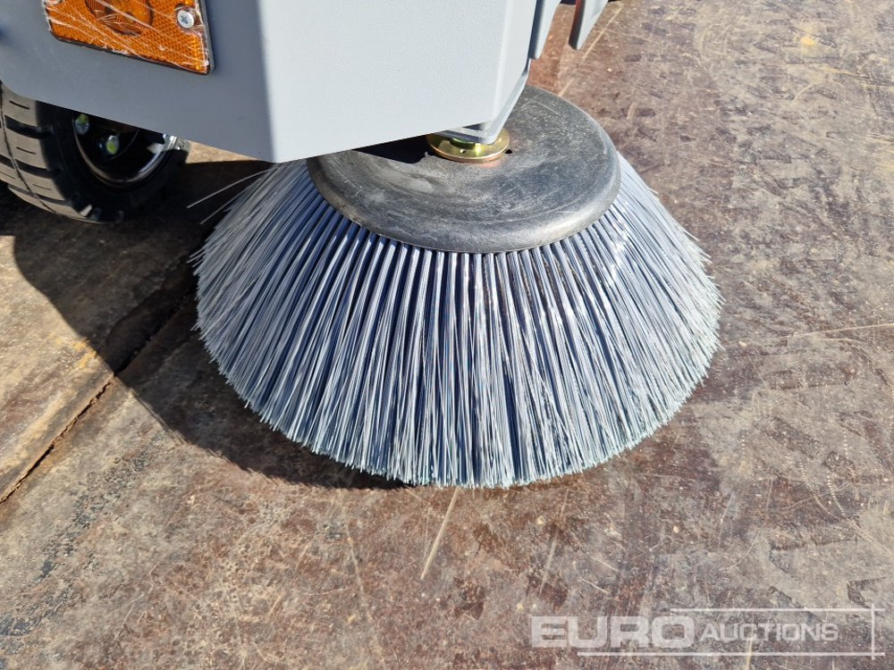 Balayeuse de voirie Unused 2025 Kaster S.13: photos 12 Balayeuse de voirie Unused 2025 Kaster S.13: photos 12