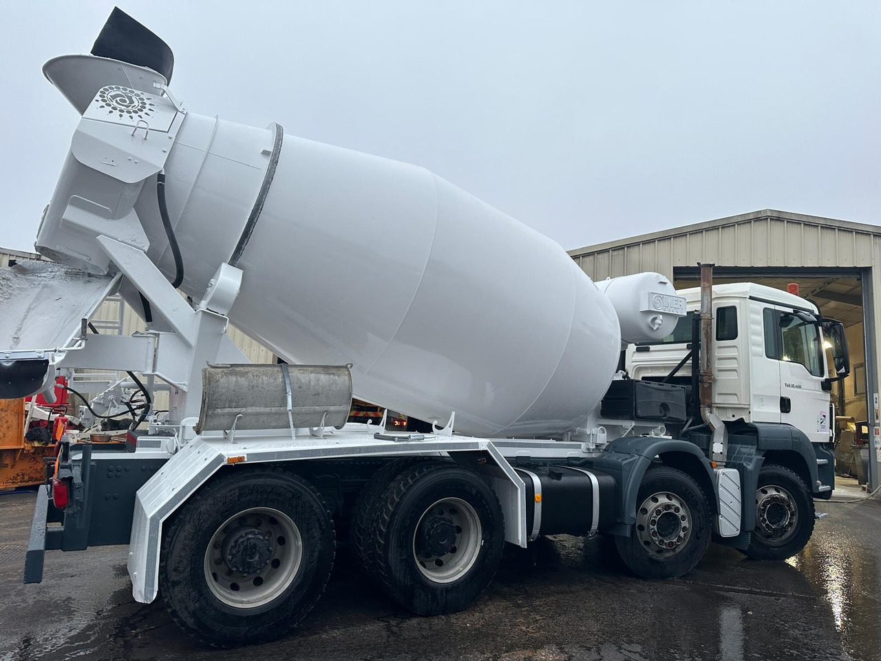 Camion béton MAN TGS 32.400 DB-416-ZR - Camion malaxeur: photos 5 Camion béton MAN TGS 32.400 DB-416-ZR - Camion malaxeur: photos 5