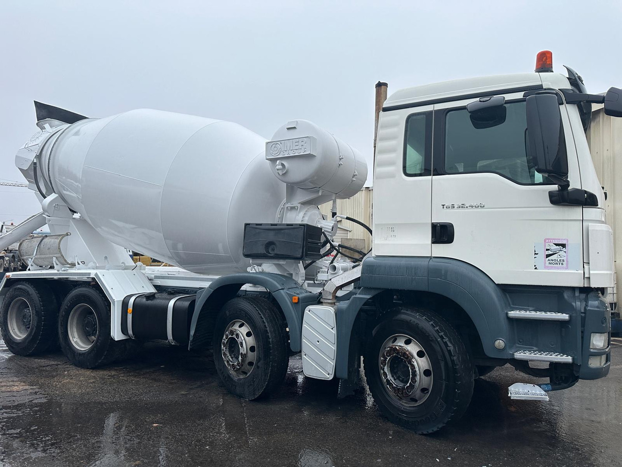 Camion béton MAN TGS 32.400 DB-416-ZR - Camion malaxeur: photos 3 Camion béton MAN TGS 32.400 DB-416-ZR - Camion malaxeur: photos 3