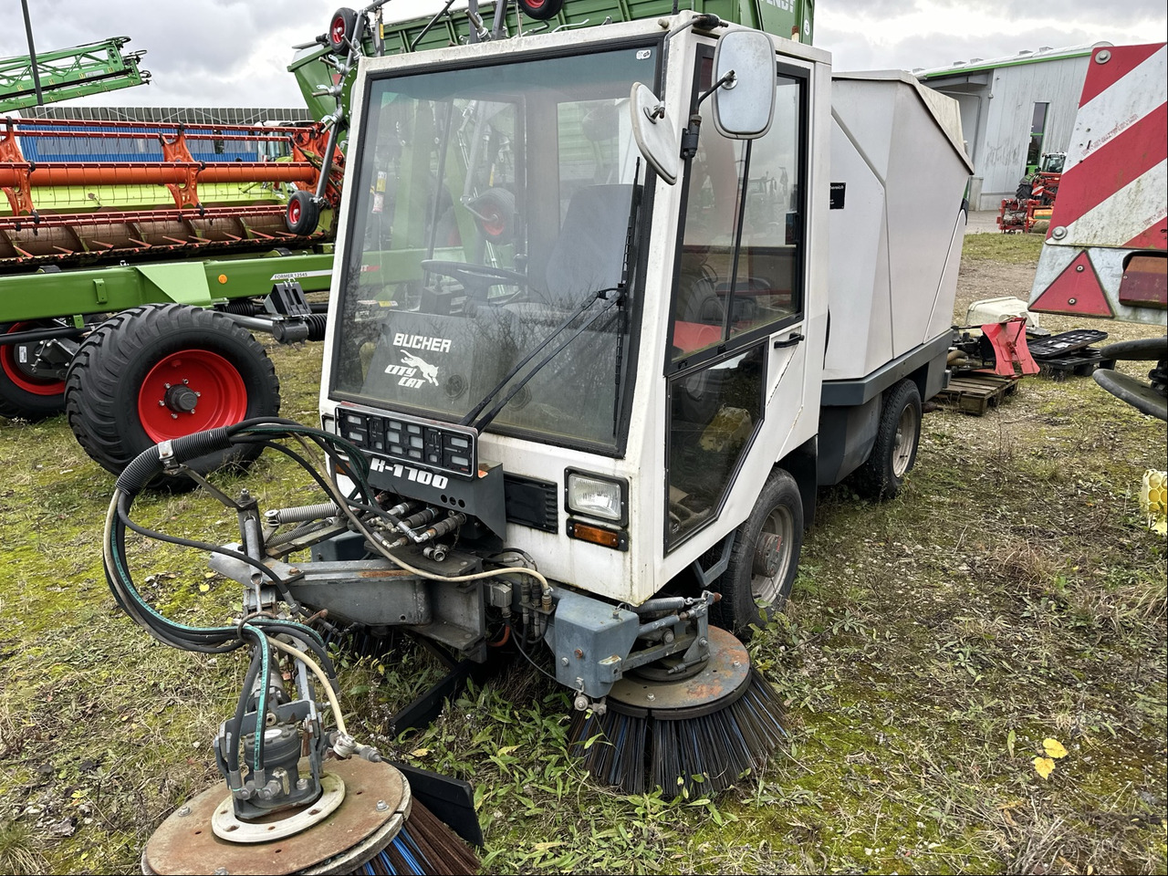 Bucher CityCat K1700 Kehrmasch - Faucheuse: photos 1 Bucher CityCat K1700 Kehrmasch - Faucheuse: photos 1