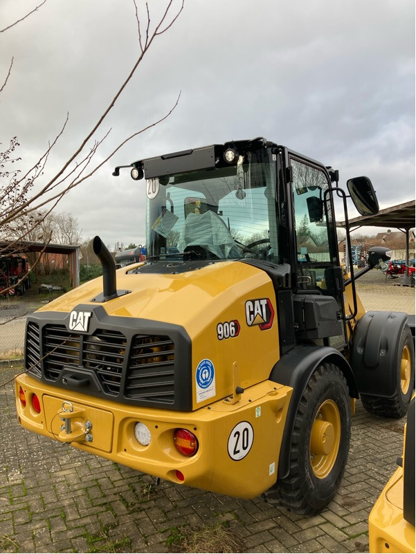 Caterpillar 906 - Chargeuse sur pneus: photos 2 Caterpillar 906 - Chargeuse sur pneus: photos 2