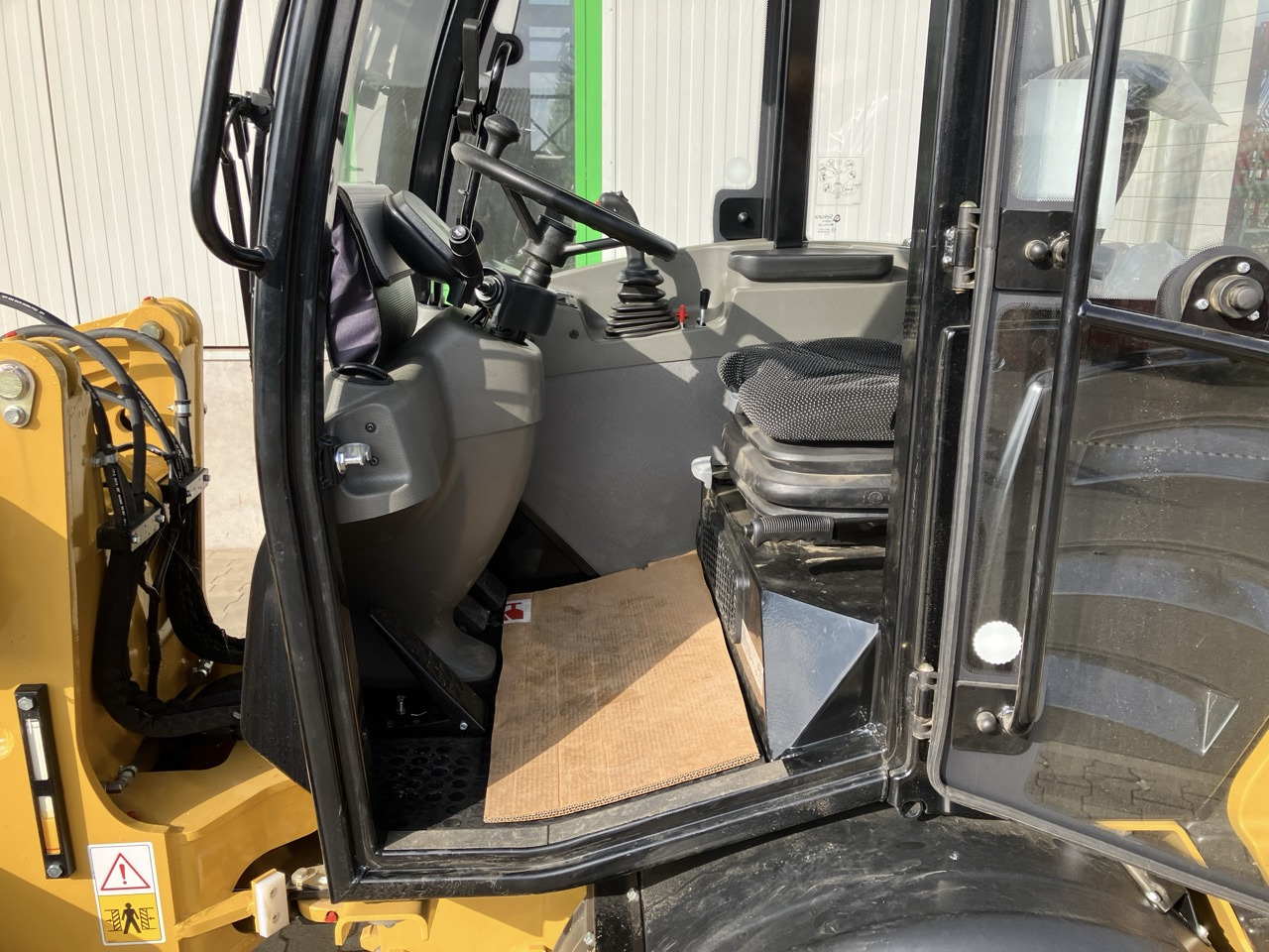 Caterpillar Zeppelin ZL35 - Chargeuse sur pneus: photos 4 Caterpillar Zeppelin ZL35 - Chargeuse sur pneus: photos 4