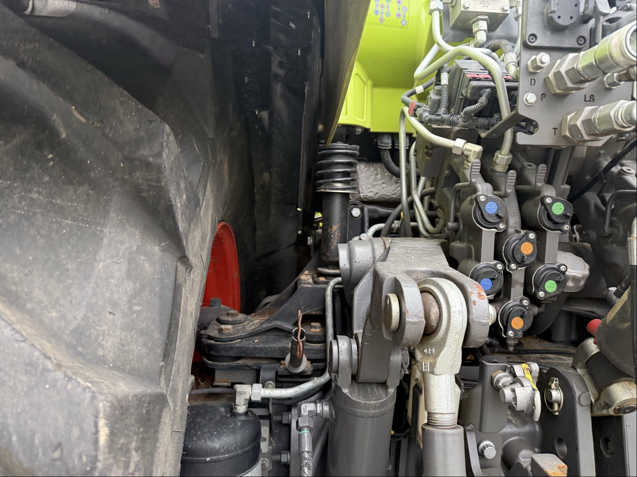 Claas Axion 870 C-Matic - Tracteur agricole: photos 2 Claas Axion 870 C-Matic - Tracteur agricole: photos 2