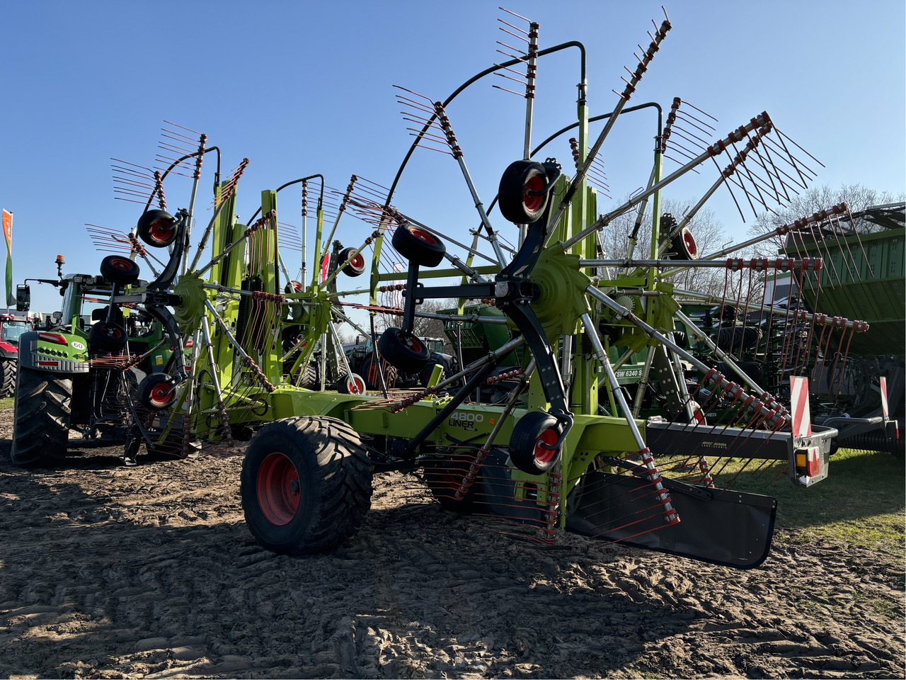 Faneuse Claas Liner 4800 Trend: photos 6