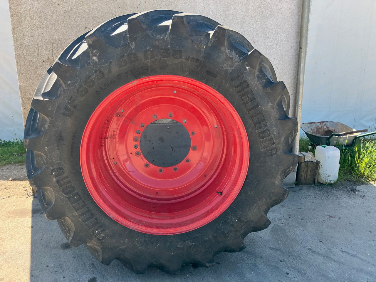 Fendt 650/60R38 750/70R44 - Pneus et jantes: photos 5 Fendt 650/60R38 750/70R44 - Pneus et jantes: photos 5