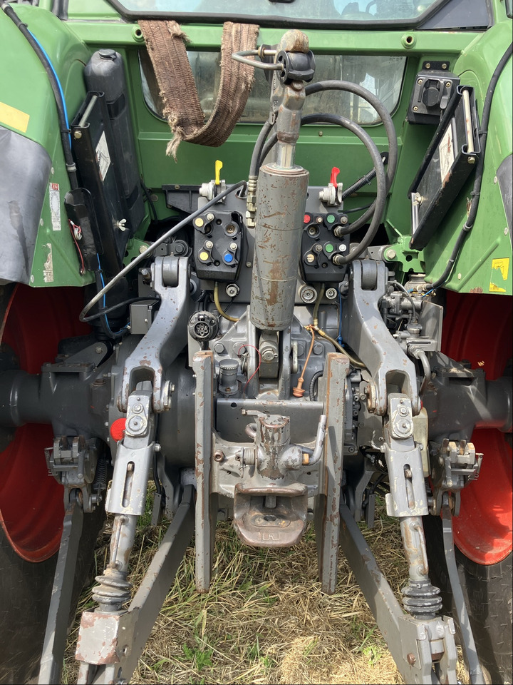 Tracteur agricole Fendt 718 Com3 Vario TMS: photos 6 Tracteur agricole Fendt 718 Com3 Vario TMS: photos 6