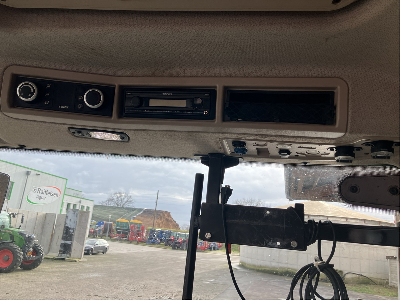 Fendt 718 Vario S4 Power - Tracteur agricole: photos 2 Fendt 718 Vario S4 Power - Tracteur agricole: photos 2