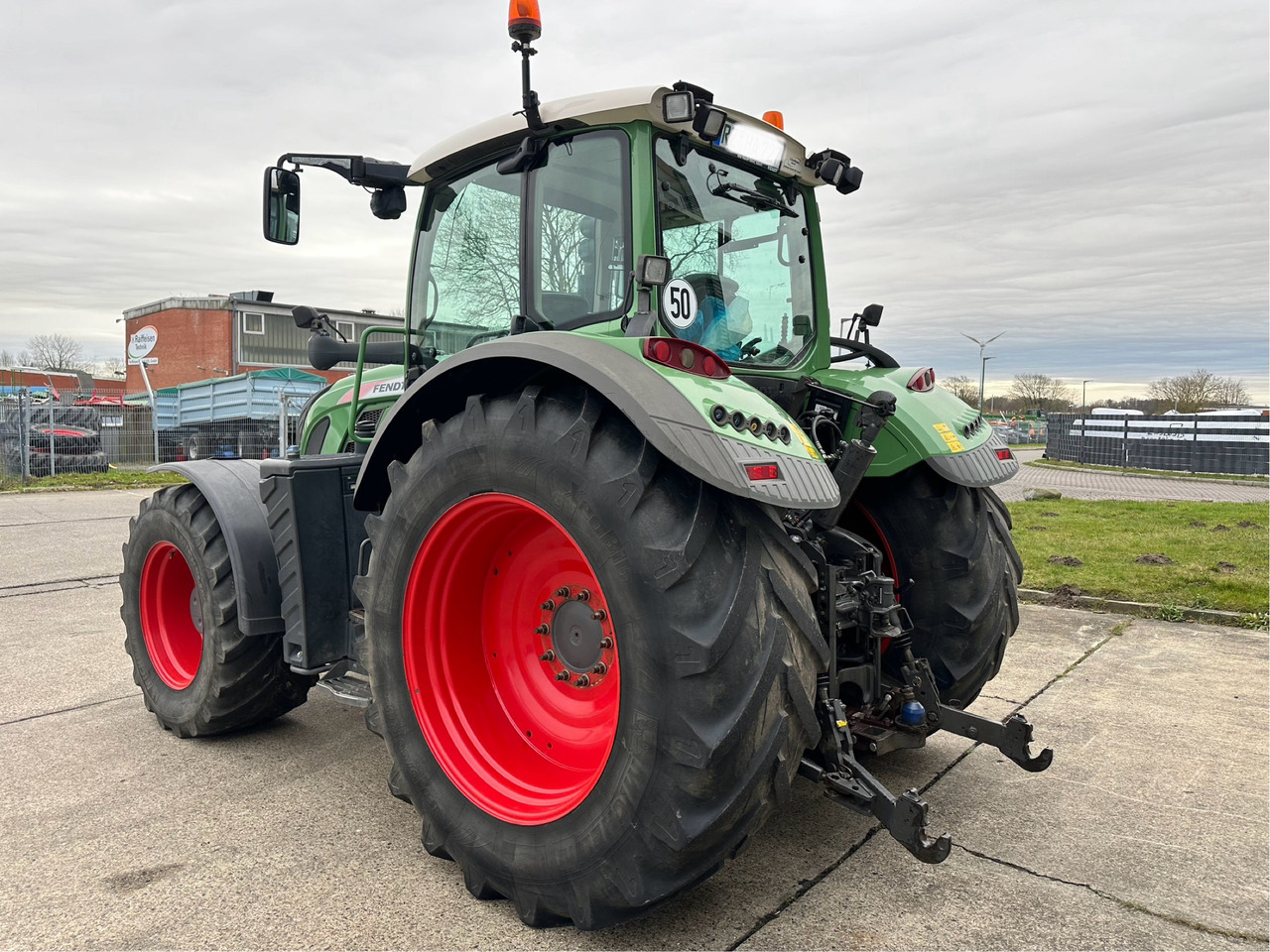 Tracteur agricole Fendt 724 Vario S4 ProfiPlus: photos 7