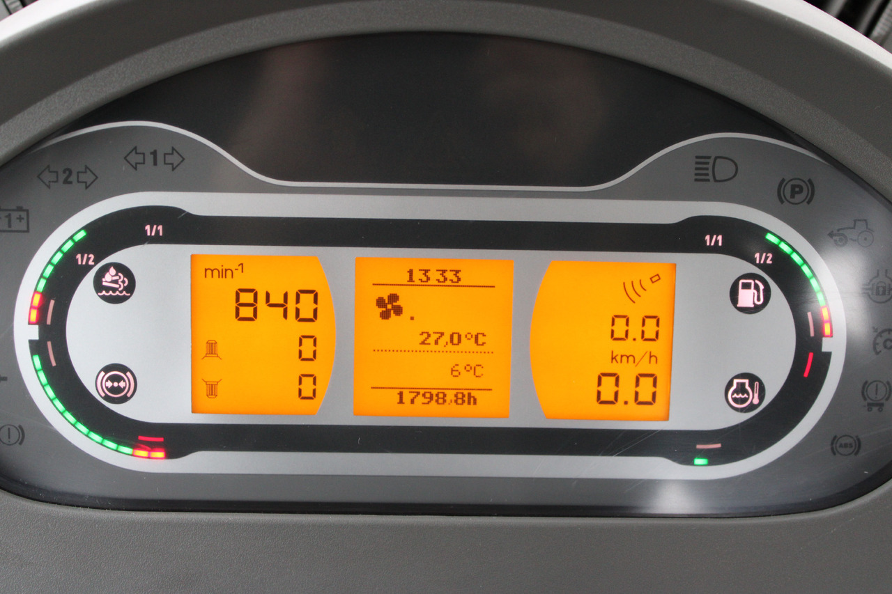 Fendt 828 Vario S4 ProfiPlus - Tracteur agricole: photos 2 Fendt 828 Vario S4 ProfiPlus - Tracteur agricole: photos 2