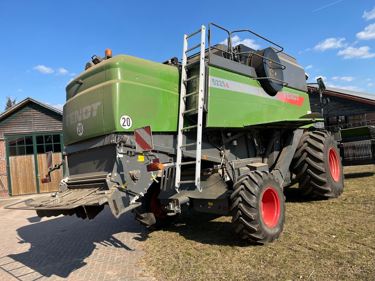 Crédit-bail de Fendt Mähdrescher 5225 E Fendt Mähdrescher 5225 E: photos 15