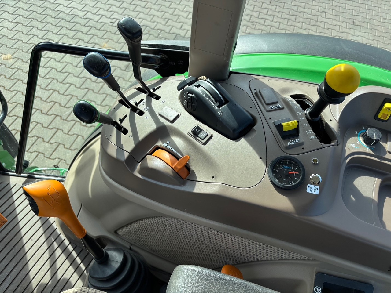 John Deere 5090 M - Tracteur agricole: photos 3 John Deere 5090 M - Tracteur agricole: photos 3