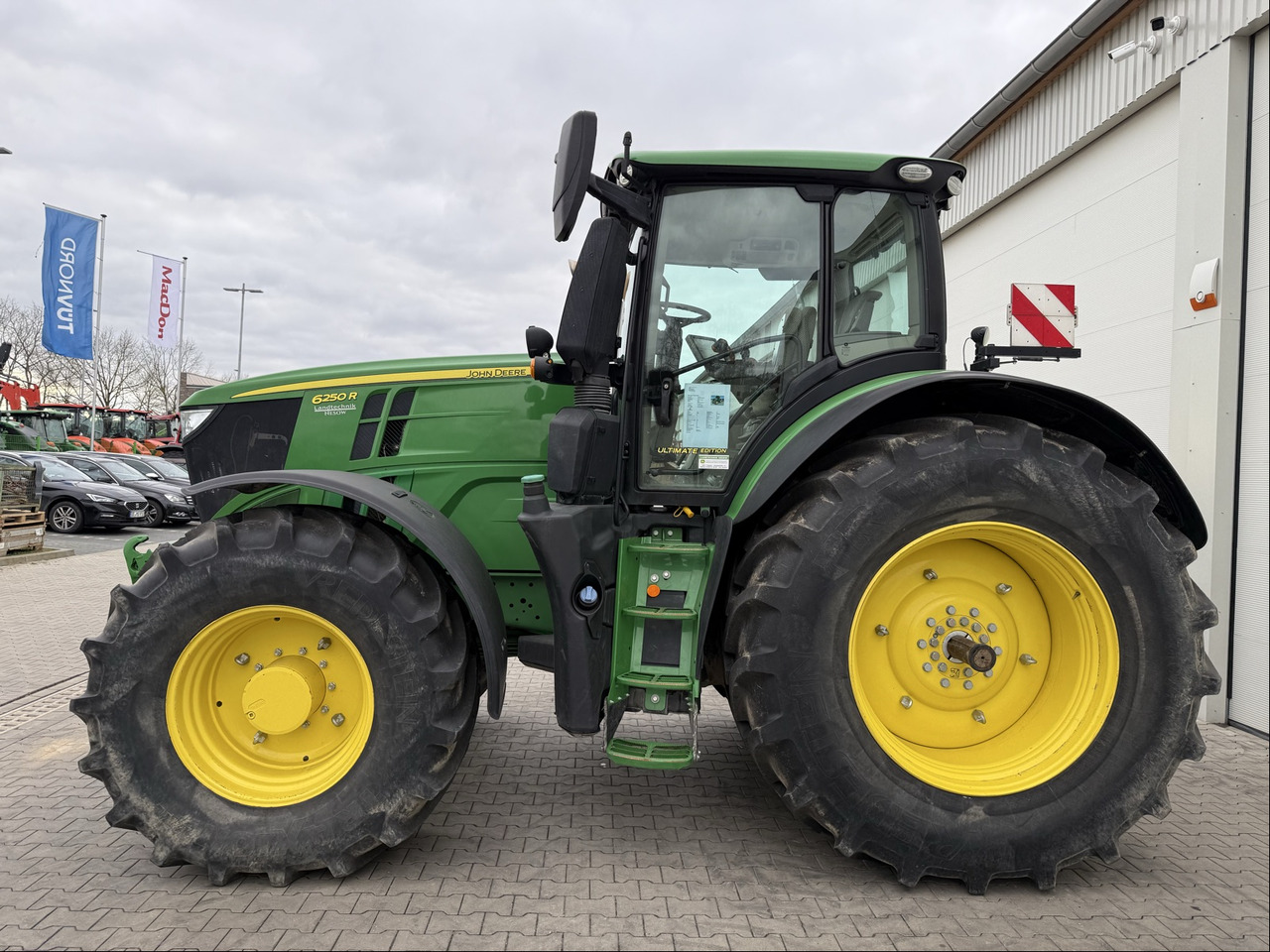 John Deere 6250 R - Tracteur agricole: photos 2 John Deere 6250 R - Tracteur agricole: photos 2
