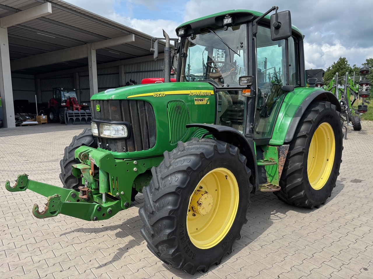 Tracteur agricole John Deere 6320: photos 10