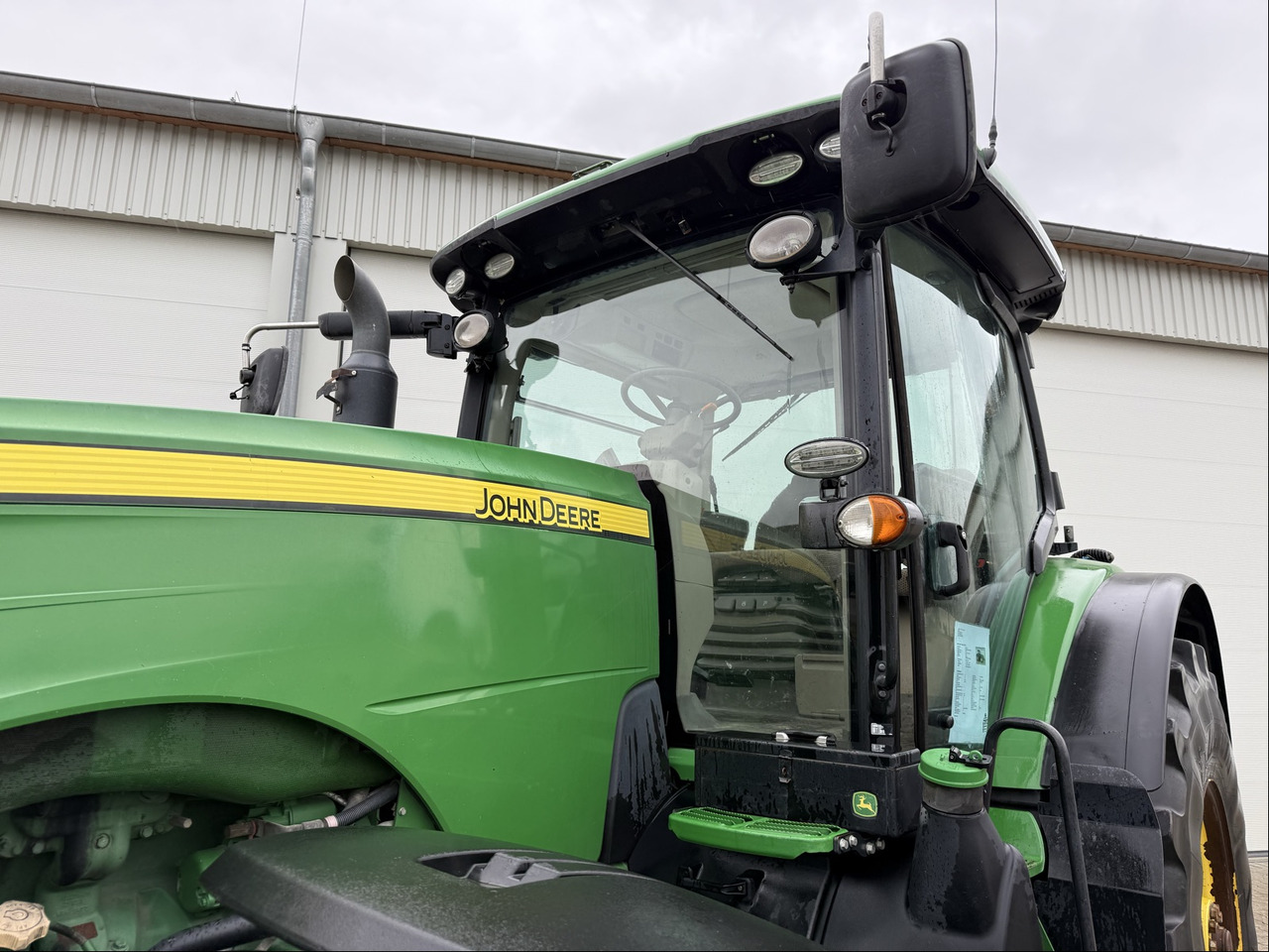 John Deere 8320 R - Tracteur agricole: photos 3 John Deere 8320 R - Tracteur agricole: photos 3