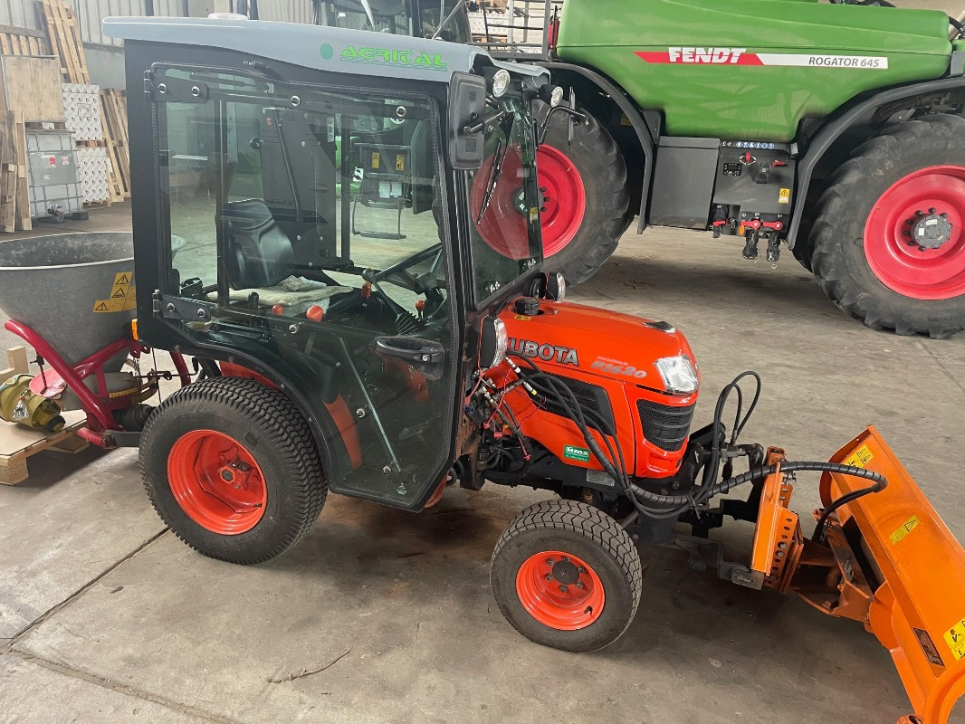 Kubota B 1620 D - Tracteur communal: photos 1 Kubota B 1620 D - Tracteur communal: photos 1