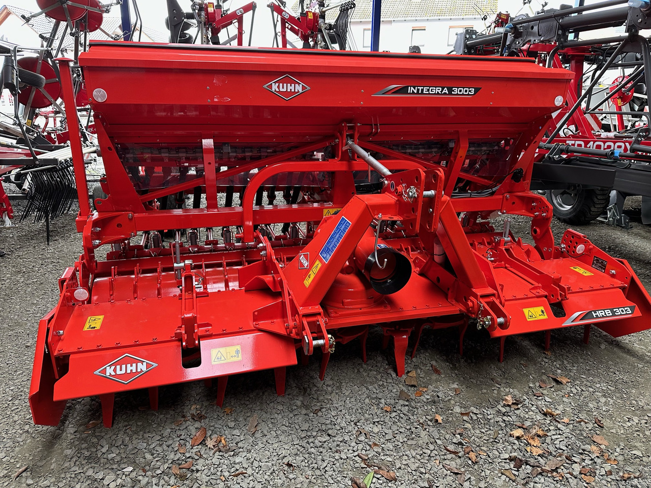Kuhn Integra 3003 24 SD - Semoir: photos 1 Kuhn Integra 3003 24 SD - Semoir: photos 1