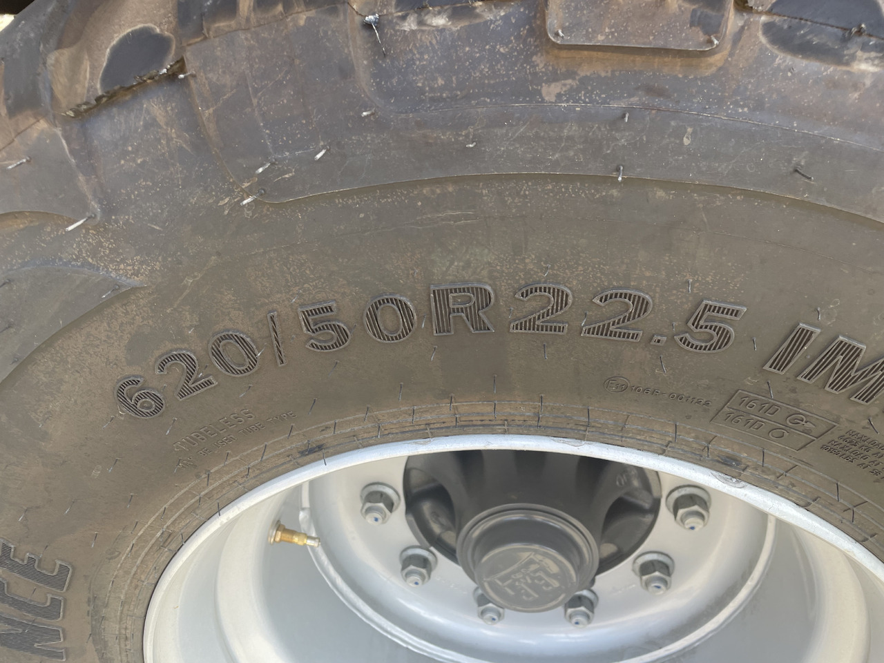 Massey Ferguson 2234 XDTC EU - Presse à balles cubiques: photos 2 Massey Ferguson 2234 XDTC EU - Presse à balles cubiques: photos 2