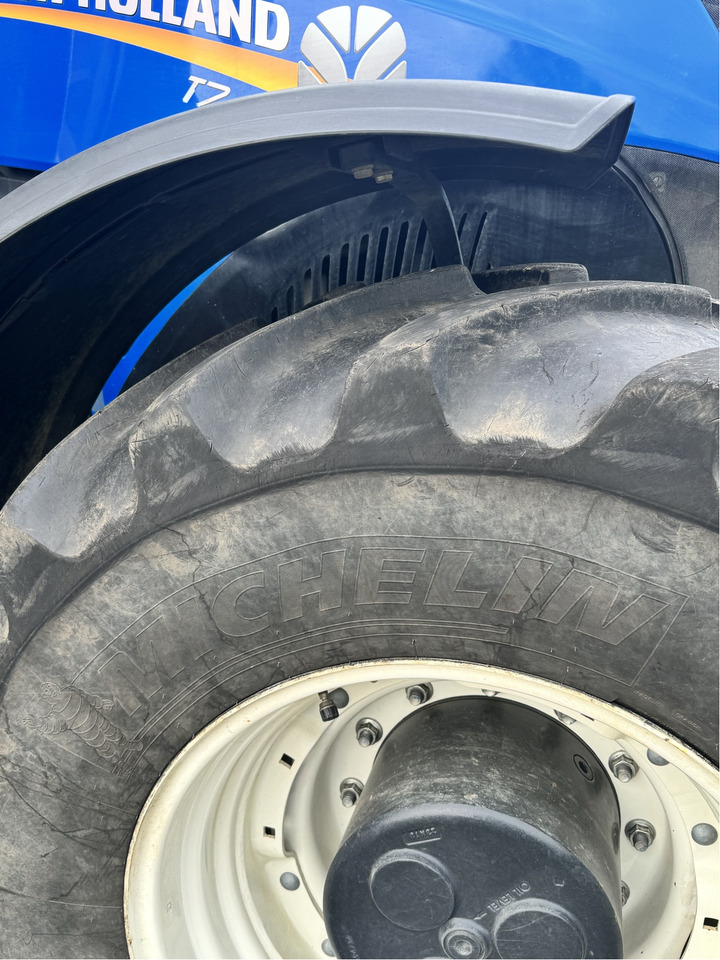 New Holland T7.315 - Tracteur agricole: photos 4 New Holland T7.315 - Tracteur agricole: photos 4