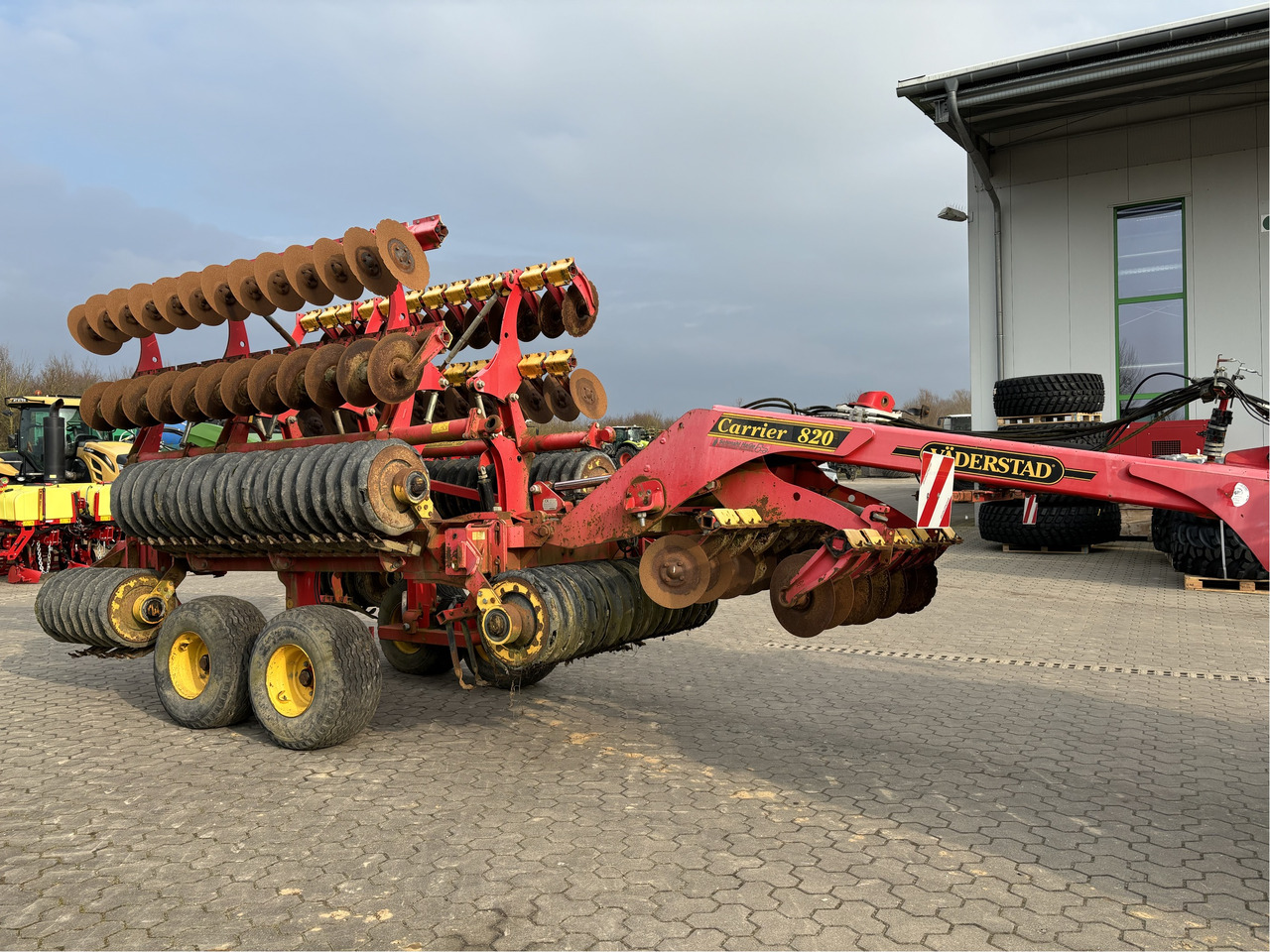 Väderstad Carrier CR 820 - Cover crop: photos 2 Väderstad Carrier CR 820 - Cover crop: photos 2