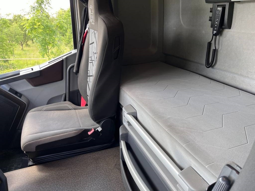Grue auxiliaire pour Camion Renault Kerax 6x4: photos 11