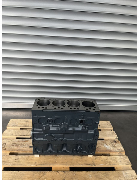 MAN D0834 EEV LFL 60 61 62 - Bloc-cylindres pour Camion: photos 3 MAN D0834 EEV LFL 60 61 62 - Bloc-cylindres pour Camion: photos 3