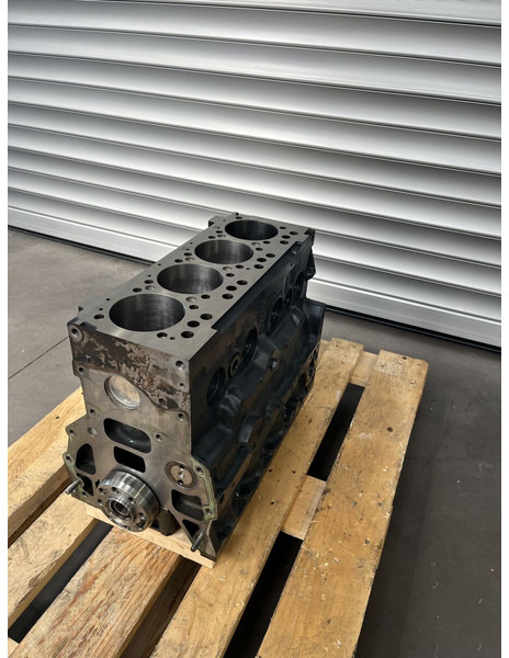 MAN TGM TGL D0834 RECONDITIONED WITH WARRANTY - Bloc-cylindres pour Camion: photos 2 MAN TGM TGL D0834 RECONDITIONED WITH WARRANTY - Bloc-cylindres pour Camion: photos 2