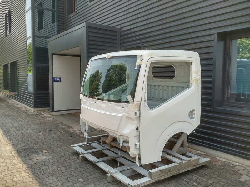 Renault Maxity - Cabine et intérieur pour Camion: photos 1 Renault Maxity - Cabine et intérieur pour Camion: photos 1