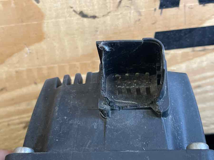 DAF ADBLUE PUMP 4377649 - Système de carburant pour Camion: photos 3 DAF ADBLUE PUMP 4377649 - Système de carburant pour Camion: photos 3