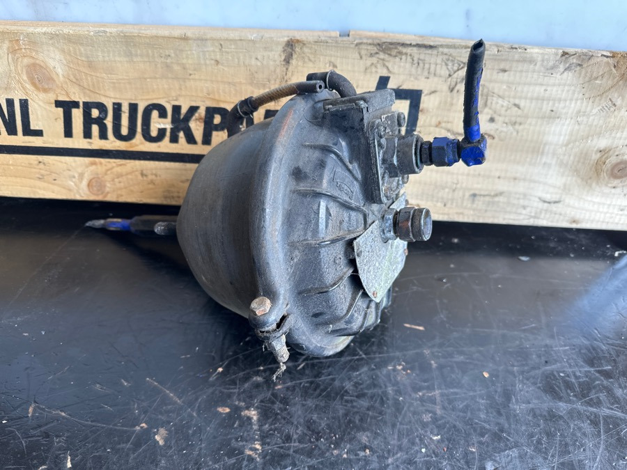 FORD CARGO BRAKE VALVE - Valve de frein pour Camion: photos 1 FORD CARGO BRAKE VALVE - Valve de frein pour Camion: photos 1